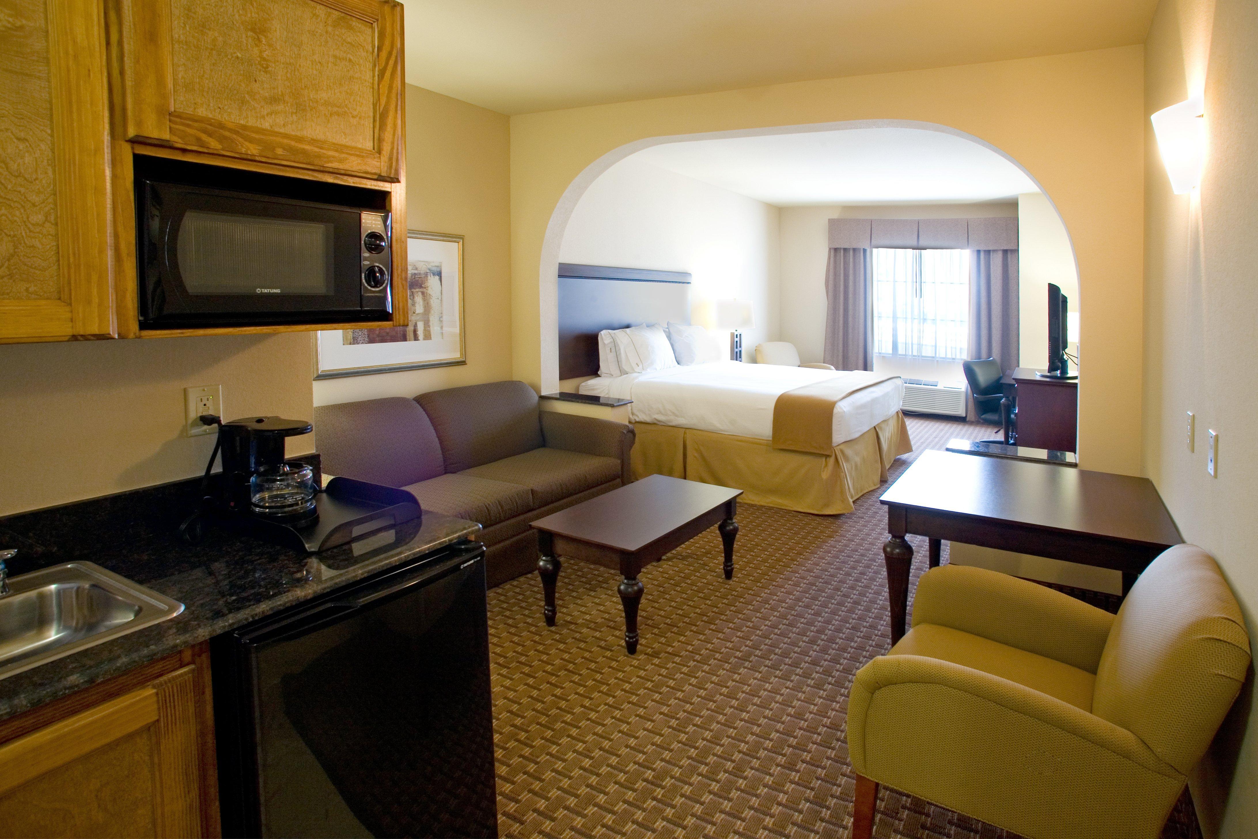 Holiday Inn Express Hotel And Suites Kingsville By Ihg Экстерьер фото